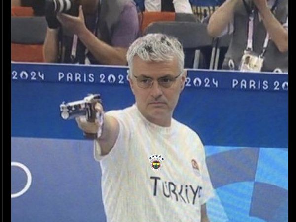 Meme Mourinho hingga Ancelotti ala Dikec si John Wick Olimpiade