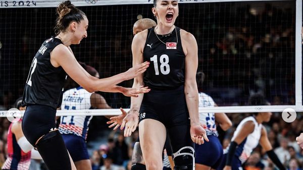 Atlet Voli Turki Zehra Gunes Jadi Idaman Netizen di Olimpiade Paris