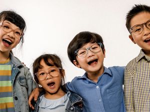 Pentingnya Anak Pakai Kacamata Lensa Blue Light Pentingnya Anak Pakai Kacamata Lensa Blue Light