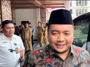 Afifuddin: Posisi KPU Itu Ibarat Hamburger, Penyet Pak! Afifuddin: Posisi KPU Itu Ibarat Hamburger, Penyet Pak!