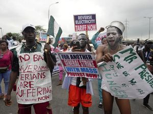 Warga Nigeria Protes Krisis Ekonomi Makin Memburuk Warga Nigeria Protes Krisis Ekonomi Makin Memburuk