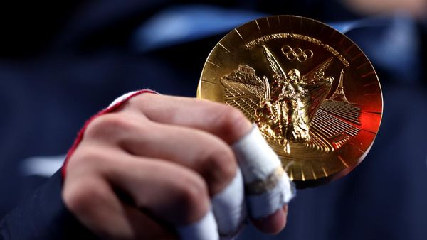 Penampakan Medali Olimpiade Paris 2024, Terbuat dari Potongan Menara Eiffel