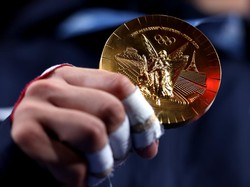 Heboh Medali Olimpiade 2024 Luntur Kena Keringat, Kualitas Dicap Buruk