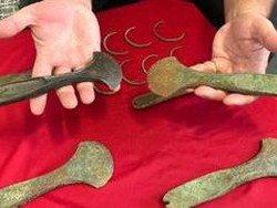 Penemuan Harta Karun Perhiasan dan Senjata di Lokasi Ini, Nilainya Ratusan Juta