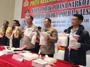 Polisi Tangkap 2 Pengedar Narkoba di Kalsel, 49 Kg Sabu Disita Polisi Tangkap 2 Pengedar Narkoba di Kalsel, 49 Kg Sabu Disita
