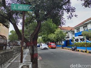 Penulisan Nama Dua Ruas Jalan di Cianjur Dinilai Keliru Penulisan Nama Dua Ruas Jalan di Cianjur Dinilai Keliru