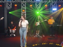 Shinta Arsinta Nyanyikan Lagu Sigar Meleko Sayang, Trending!