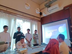 Kala Anak Muda Berkumpul Bahas Upaya Transisi Energi RI