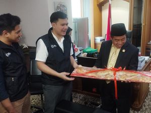 Ubah Bareng Beri Simbol Dukung Anies ke PKS Jakarta, Ada Roti Buaya-Bir Pletok