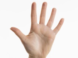 Tangan Pekerja di Depok Hancur gegara Masuk ke Mesin Penggiling Daging