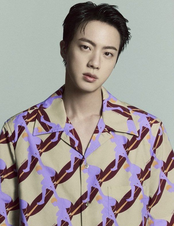 Jin BTS jadi global ambassador terbaru Gucci