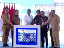Jokowi Resmikan Pabrik Bahan Anoda Baterai Litium di Kendal Jateng
