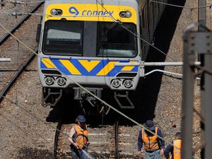 Bumi Memanas, Rel Kereta Api Melengkung hingga Aspal Meleleh di Berbagai Wilayah