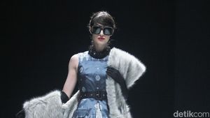 8 Koleksi Busana Cantik Manis Yosafat Dwi Kurniawan di JF3 Fashion Festival