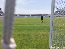 Top! Rumput Stadion Watubelah Cirebon Berstandar FIFA