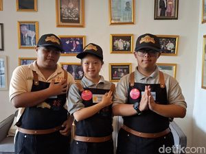 Kafe di Jaksel Karyakan Penyandang Down Syndrome Sebagai Barista Kafe di Jaksel Karyakan Penyandang Down Syndrome Sebagai Barista