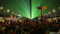 Ratusan orang menghadiri launching jersey, tim dan stadion baru Persija Jakarta.