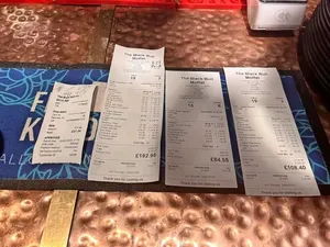 Duh! Pelanggan Ini Tolak Bayar Makanan Rp 6 Juta Gegara Alasan Sepele Duh! Pelanggan Ini Tolak Bayar Makanan Rp 6 Juta Gegara Alasan Sepele