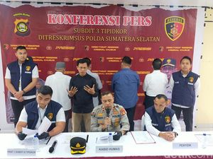 Polda Sumsel Serahkan Berkas 4 Tersangka Korupsi Pembangunan Jargas ke JPU Polda Sumsel Serahkan Berkas 4 Tersangka Korupsi Pembangunan Jargas ke JPU