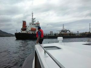 Olah TKP Kebakaran Kapal Tanker di Karangasem Terkendala Kadar CO2 Tinggi Olah TKP Kebakaran Kapal Tanker di Karangasem Terkendala Kadar CO2 Tinggi