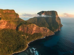 Pulau Surga Ini Tak Mau Rusak karena Turis, Jumlah Pengunjung Dibatasi
