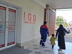 Kondisi 12 ABK Korban Kebakaran Kapal Tanker yang Dilarikan ke RS Klungkung