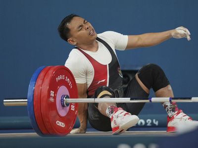 Tertatih Eko Yuli Gagal Raih Medali Angkat Besi Olimpiade Paris 2024