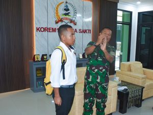 Mimpi Joni Jadi Tentara-Tewasnya Pegawai Bank di Kamar Kos Mimpi Joni Jadi Tentara-Tewasnya Pegawai Bank di Kamar Kos
