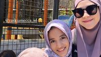 8 Potret Kebahagiaan Zaskia Adya Mecca Kunjungi Kamp Pengungsi Palestina