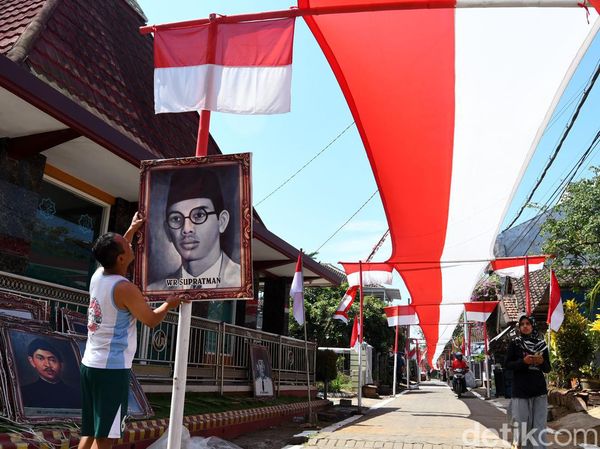 Bendera Merah Putih Ratusan Meter Hiasi Kampung Kebonagung Malang