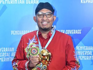 Bupati Sumenep Raih Penghargaan UHC Kategori Utama, Satu-satunya di Madura