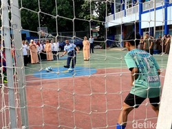 Semangat Membara di Lapangan Futsal SMP Angkasa