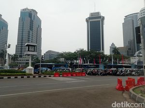 Gladi Kirab Bendera Monas-Halim Selesai, Jl Medan Merdeka Barat Dibuka Lagi Gladi Kirab Bendera Monas-Halim Selesai, Jl Medan Merdeka Barat Dibuka Lagi