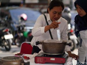 Kampung Wisata Glodok Gelar Lomba Masak Semarakkan HUT RI Kampung Wisata Glodok Gelar Lomba Masak Semarakkan HUT RI