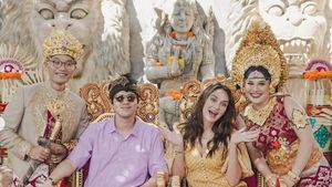 7 Gaya Luna Maya di Pernikahan Adik Maxime Bouttier, Simpel & Sederhana