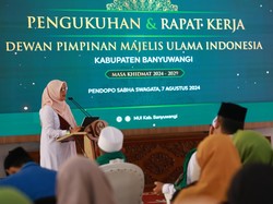 Harapan Bupati Ipuk Saat Hadiri Pengukuhan MUI Banyuwangi