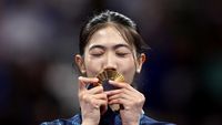 Potret Peraih Emas Olimpiade 2024 Pertama Thailand, Langsung Pensiun