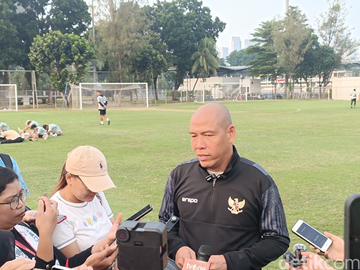 Pelatih Timnas Indonesia U-16, Nova Arianto