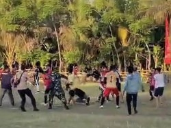 Laga Sepakbola Tarkam di Pinrang Ricuh, Pemain-Penonton Baku Hantam