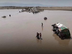 Penampakan Banjir Bandang di Yaman yang Tewaskan 45 Orang