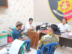 Bejat! Pria Banyumas Cabuli 2 Bocah Kakak Beradik Bejat! Pria Banyumas Cabuli 2 Bocah Kakak Beradik