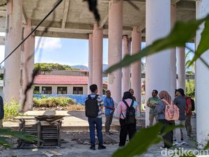 KPK dan BPKP Periksa Fisik Gedung Selter Tsunami di Lombok Utara KPK dan BPKP Periksa Fisik Gedung Selter Tsunami di Lombok Utara