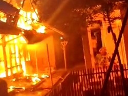 Gegara Anak Main Korek Api, Dua Rumah di Ciamis Hangus Terbakar