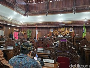 DPRD Klungkung Paripurna Maraton di Akhir Jabatan, Sehari Lima Kali Rapat