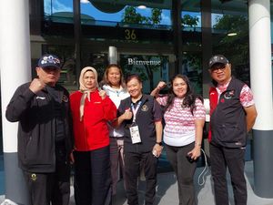 Ibunda Rizki Juniansyah Datang ke Paris, Bawa Rendang dan Ayam Suwir Ibunda Rizki Juniansyah Datang ke Paris, Bawa Rendang dan Ayam Suwir