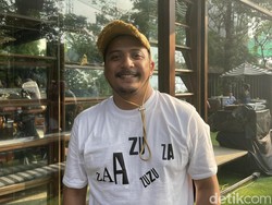 Sal Priadi Ngaku Nangis Terus Dengar Kisah Gala Bunga Matahari dari Netizen