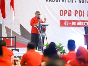 Hasto Bawa Pesan Megawati untuk Caleg DPRD Terpilih se-Jatim