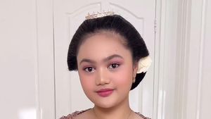 7 Foto Amora Lemos di HUT 57 ASEAN, Pesonanya Berkebaya Saingi Krisdayanti