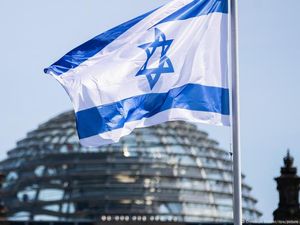 Israel Bombardir Suriah, 13 Orang Tewas Israel Bombardir Suriah, 13 Orang Tewas