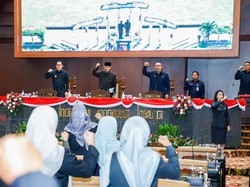 P-APBD Jatim 2024 Disahkan, Pj Adhy Pastikan Peningkatan Program Strategis